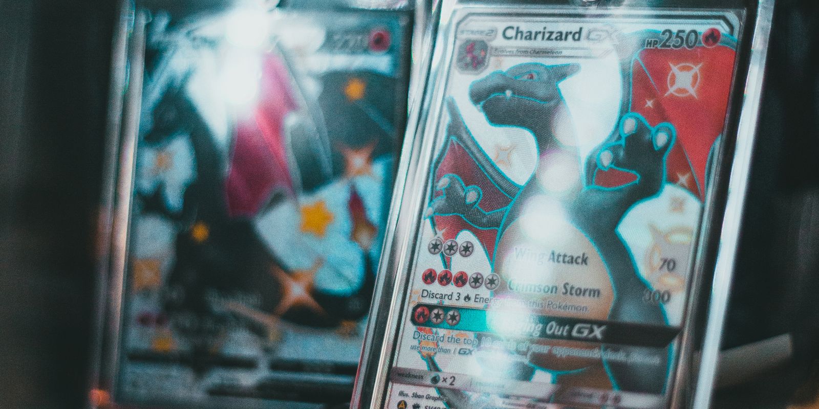 Gegradete Pokémon-Karten in schützenden Slabs